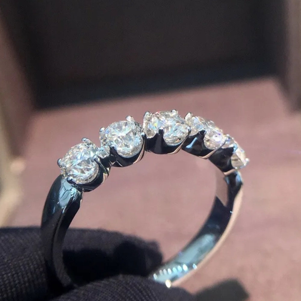 925 PRINCESS CUT WEDDING RING - Picture 5 of 6